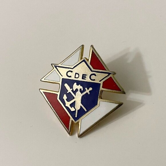 Knights of Columbus Pin Chevaliers de Colomb Quebec C de C Pin - Picture 1 of 9